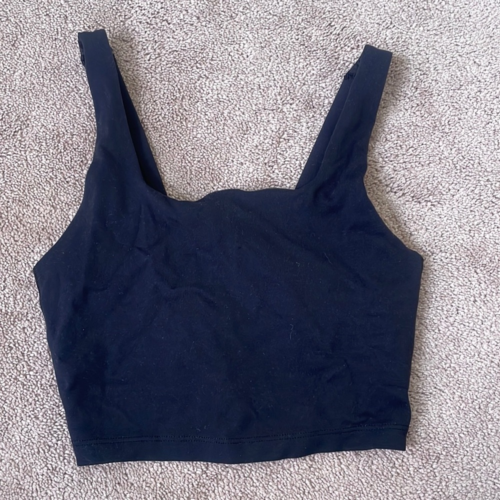 Aritzia TNA athletic crop top with bra inside. Black size xs